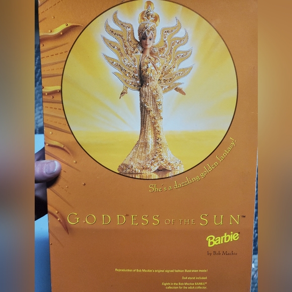 Sun Goddess Barbie and Moon Goddess Barbie Collectors Barbie never taken out - Picture 5 of 6